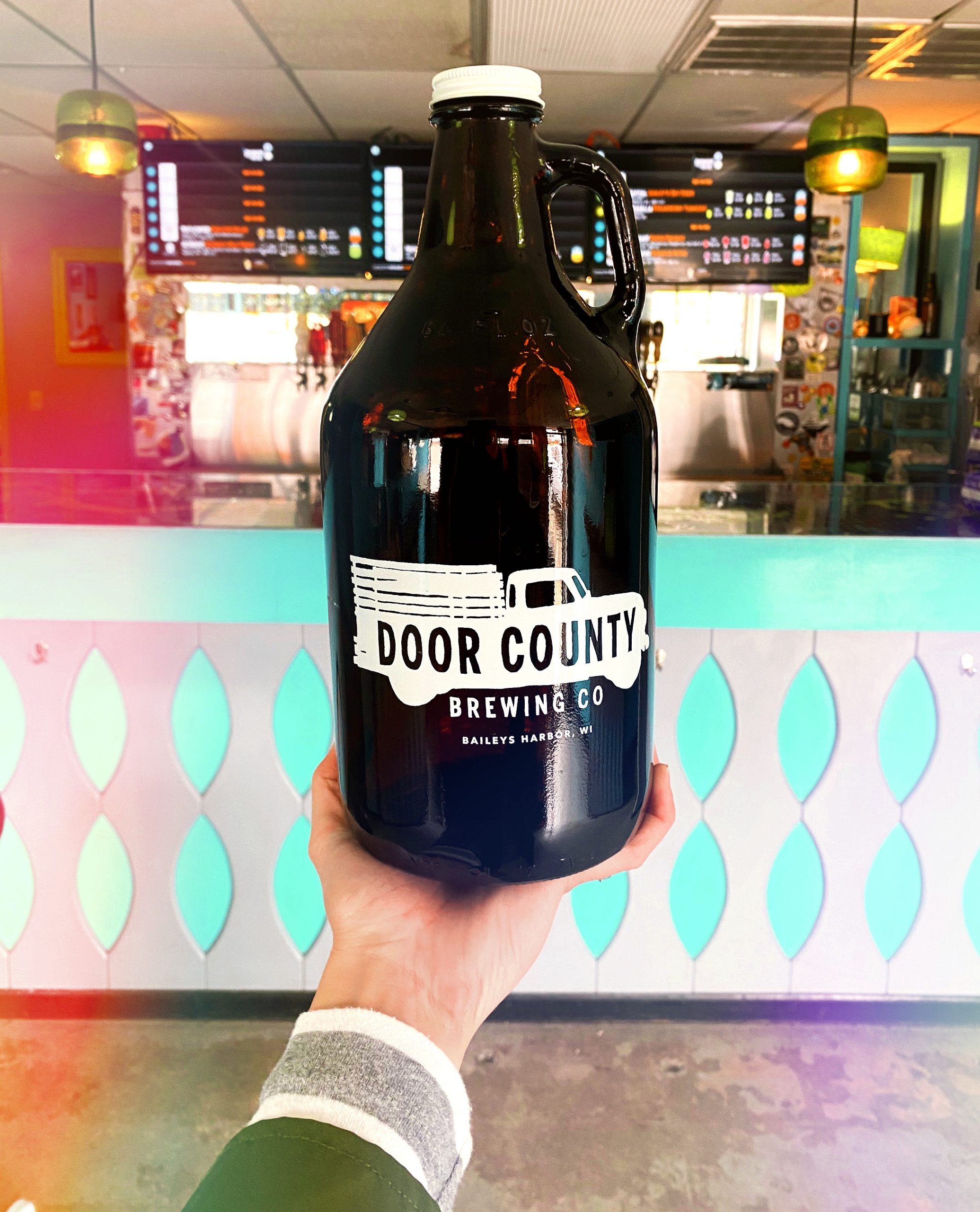 Growlers and Crowlers, Oh my! Wisconsin Distributors